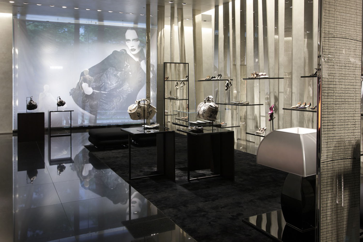 Giorgio Armani Store, Roppongi-4